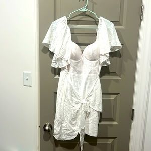 Selfie Leslie white mini dress